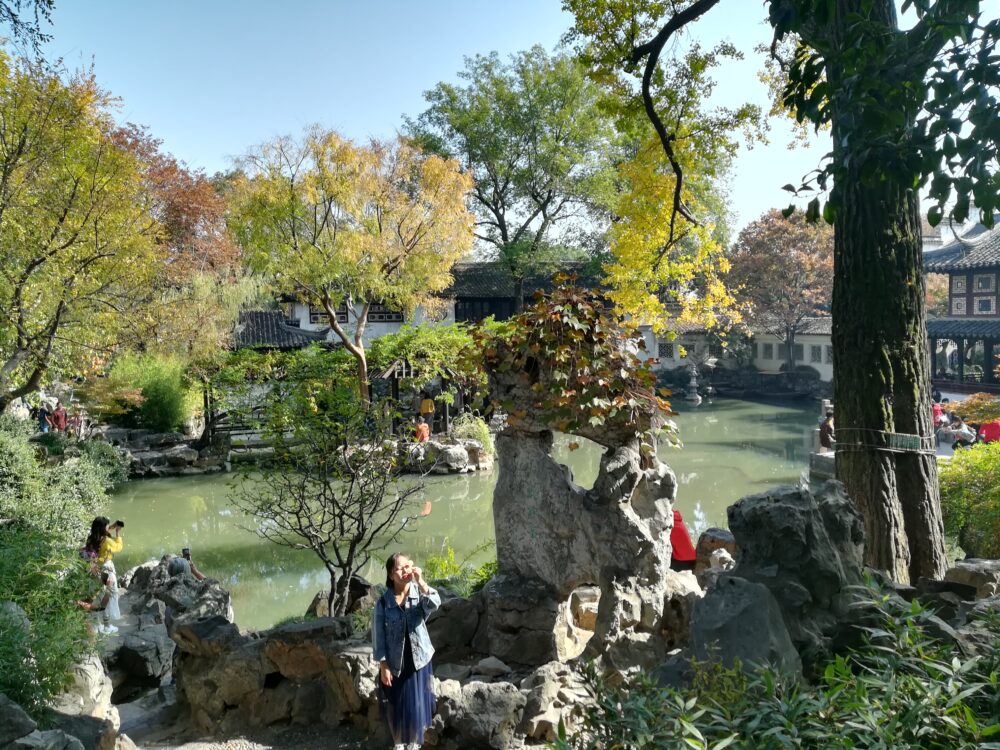 留園の庭園の様子