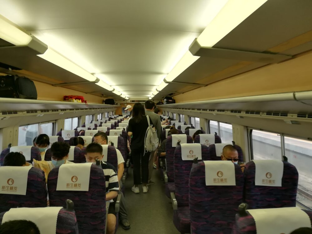 上海高速鉄道の車内の様子を撮影した写真